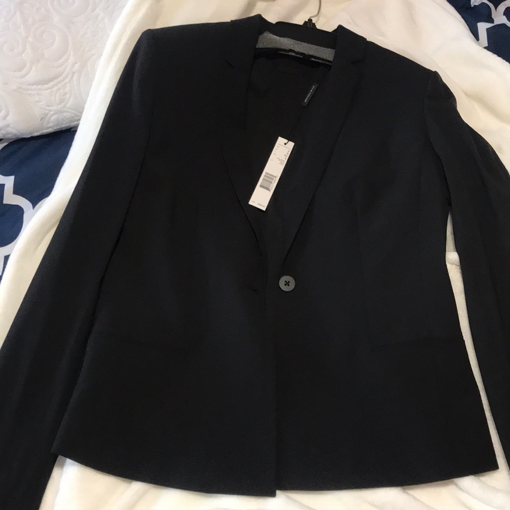 Elite Tahari Alma black Blazer Jacket.